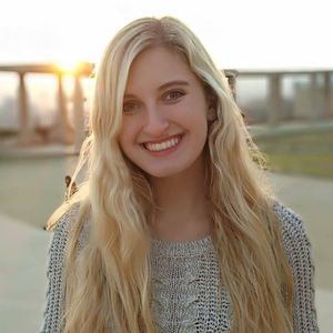 Meet your Posher, Juliana